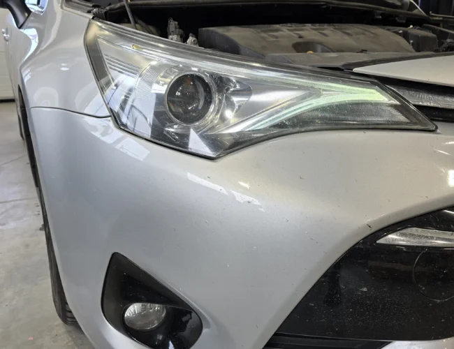dobre-svietime-toyota-avensis-3